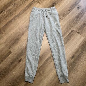 XS Nike sweatpants/joggers